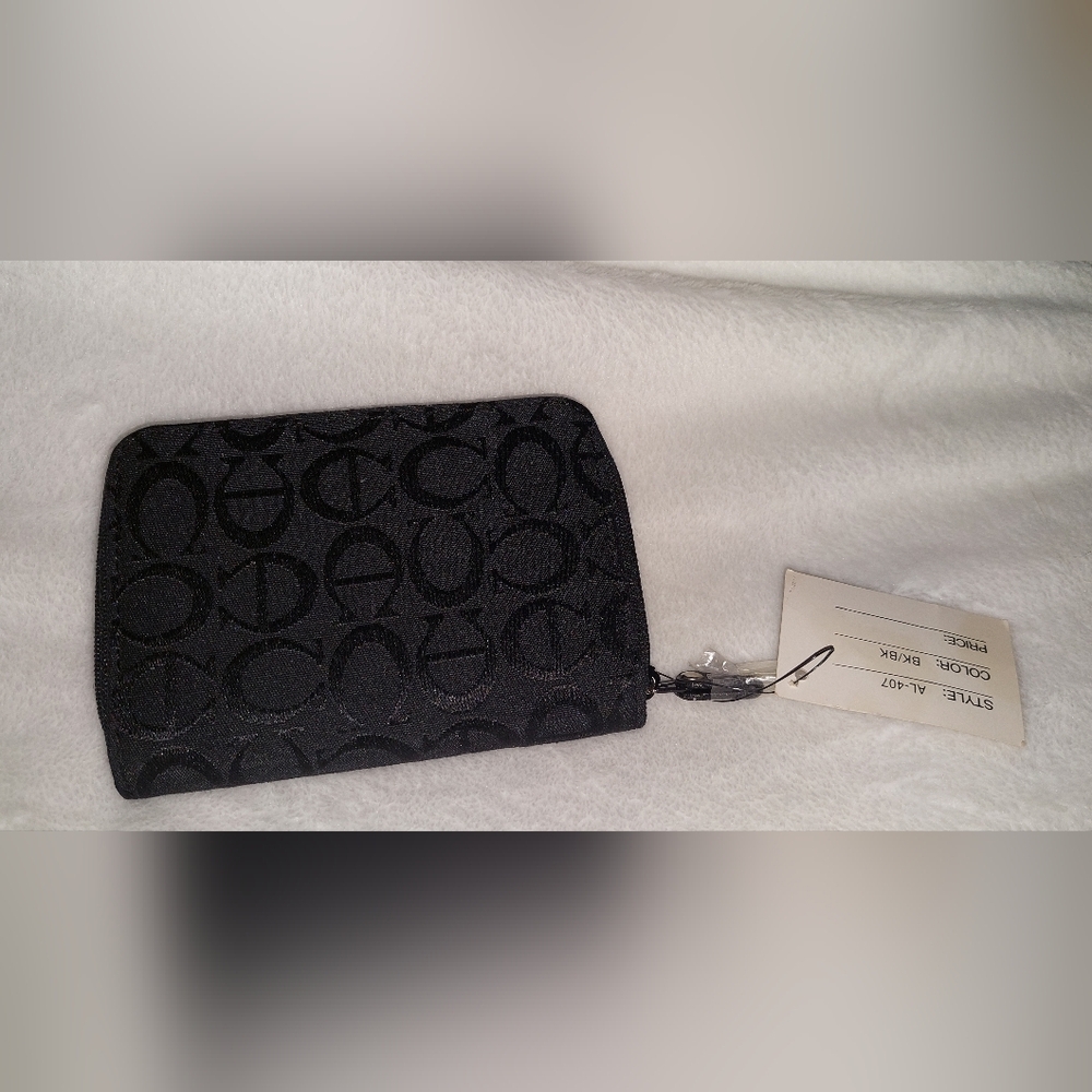 Aigner Wallet. Nwt Smoke Free Home Black. - Picture 3 of 7
